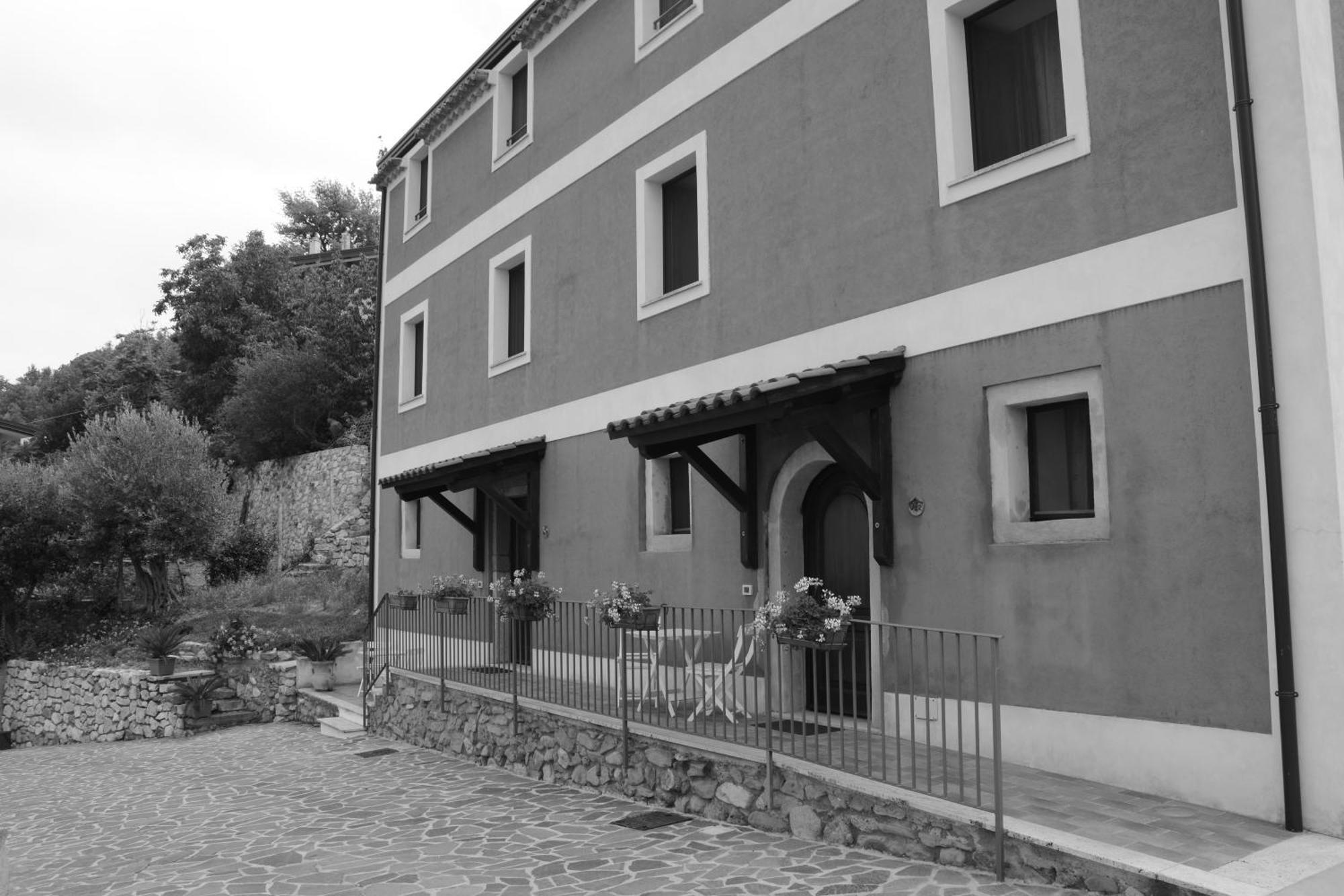 B&B La Casa Rossa Paola Ngoại thất bức ảnh
