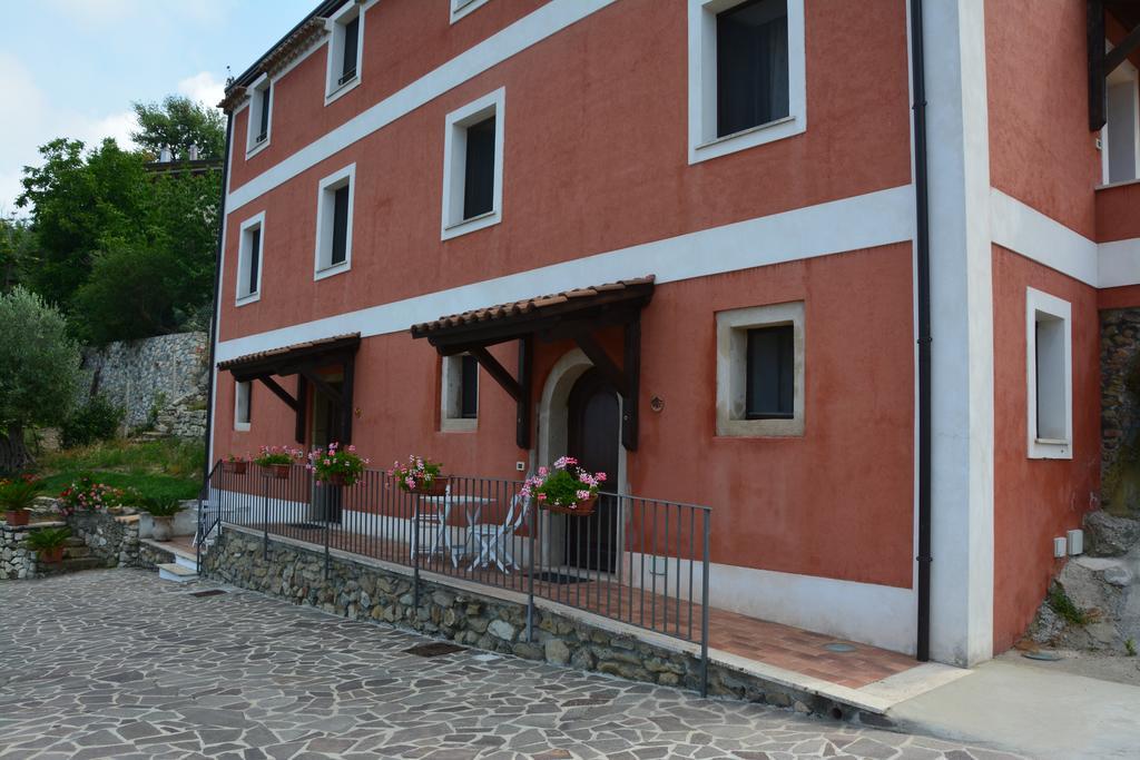 B&B La Casa Rossa Paola Ngoại thất bức ảnh