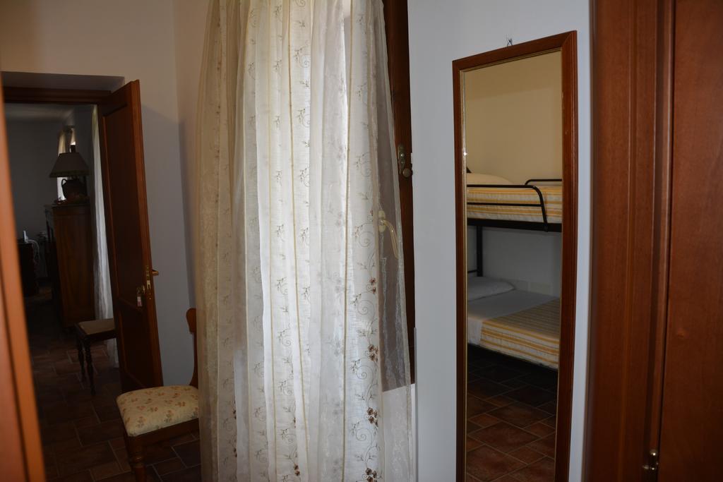 B&B La Casa Rossa Paola Ngoại thất bức ảnh